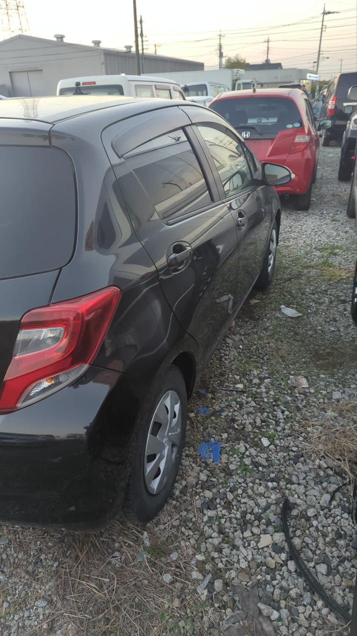 2014 Toyota Vitz 